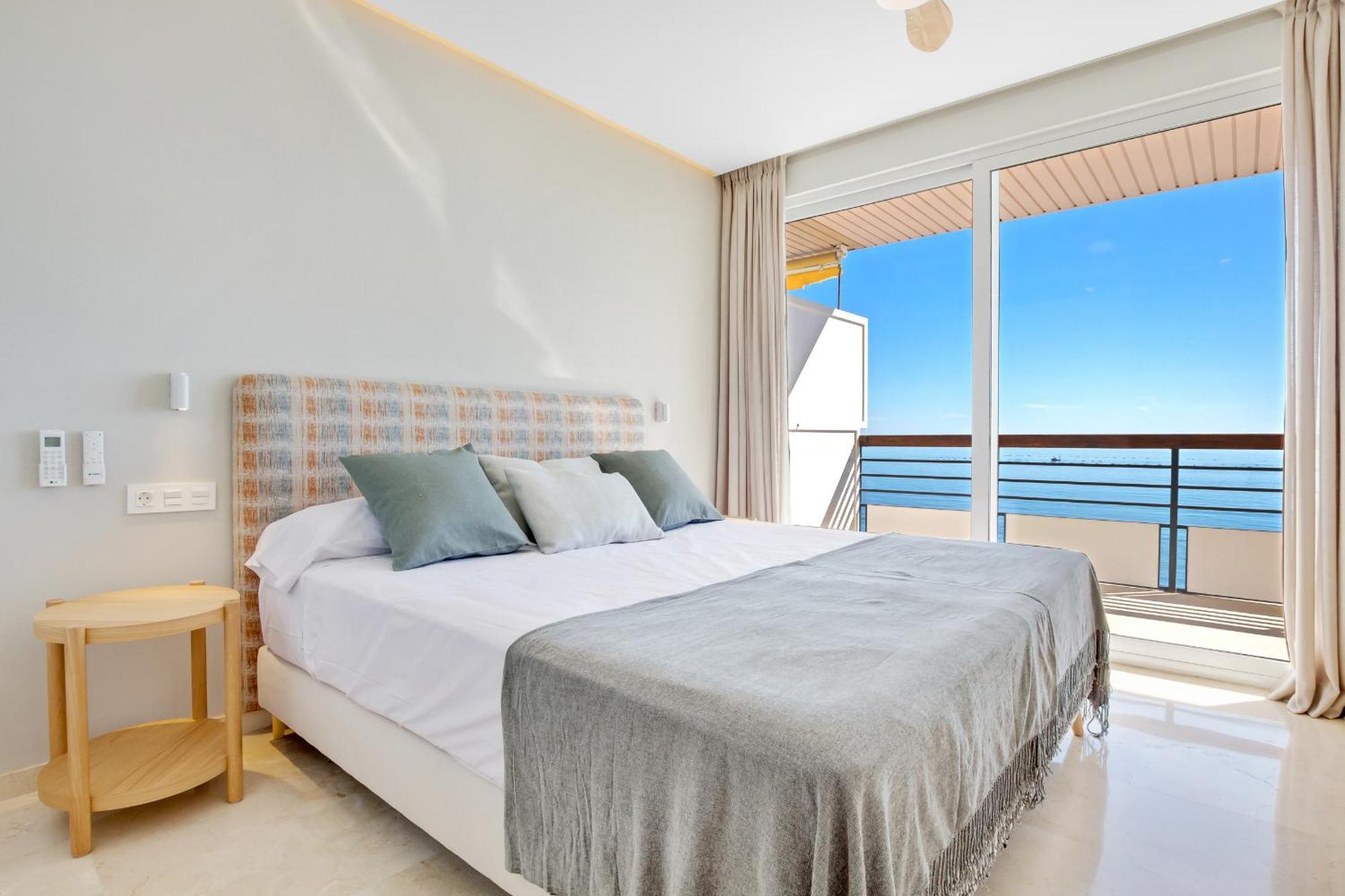 Santa Clara Modern & Exclusive Seafront Apartment Torremolinos Exteriér fotografie