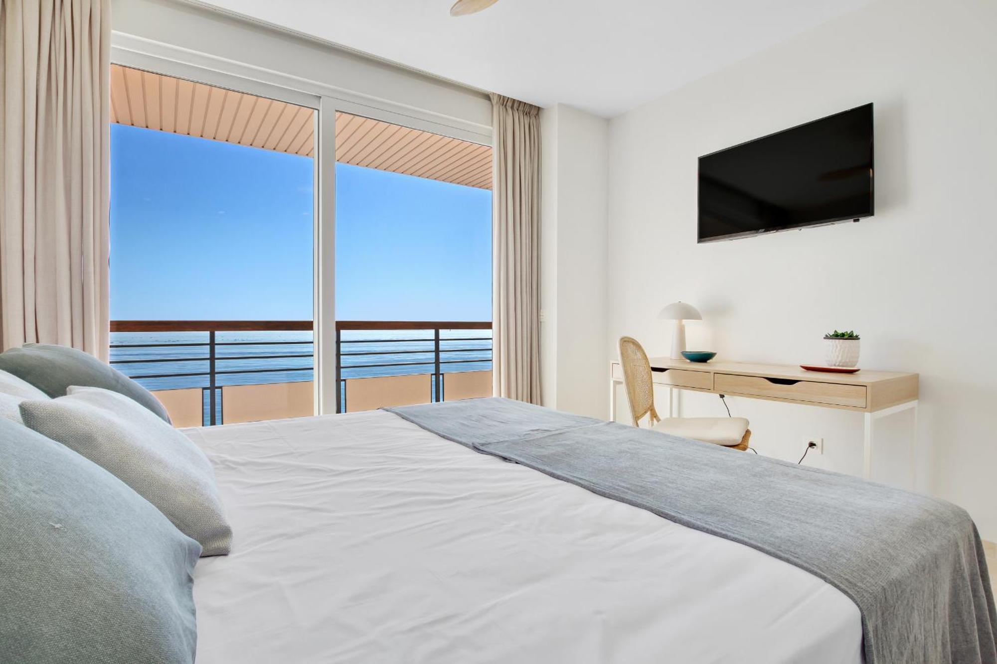 Santa Clara Modern & Exclusive Seafront Apartment Torremolinos Exteriér fotografie