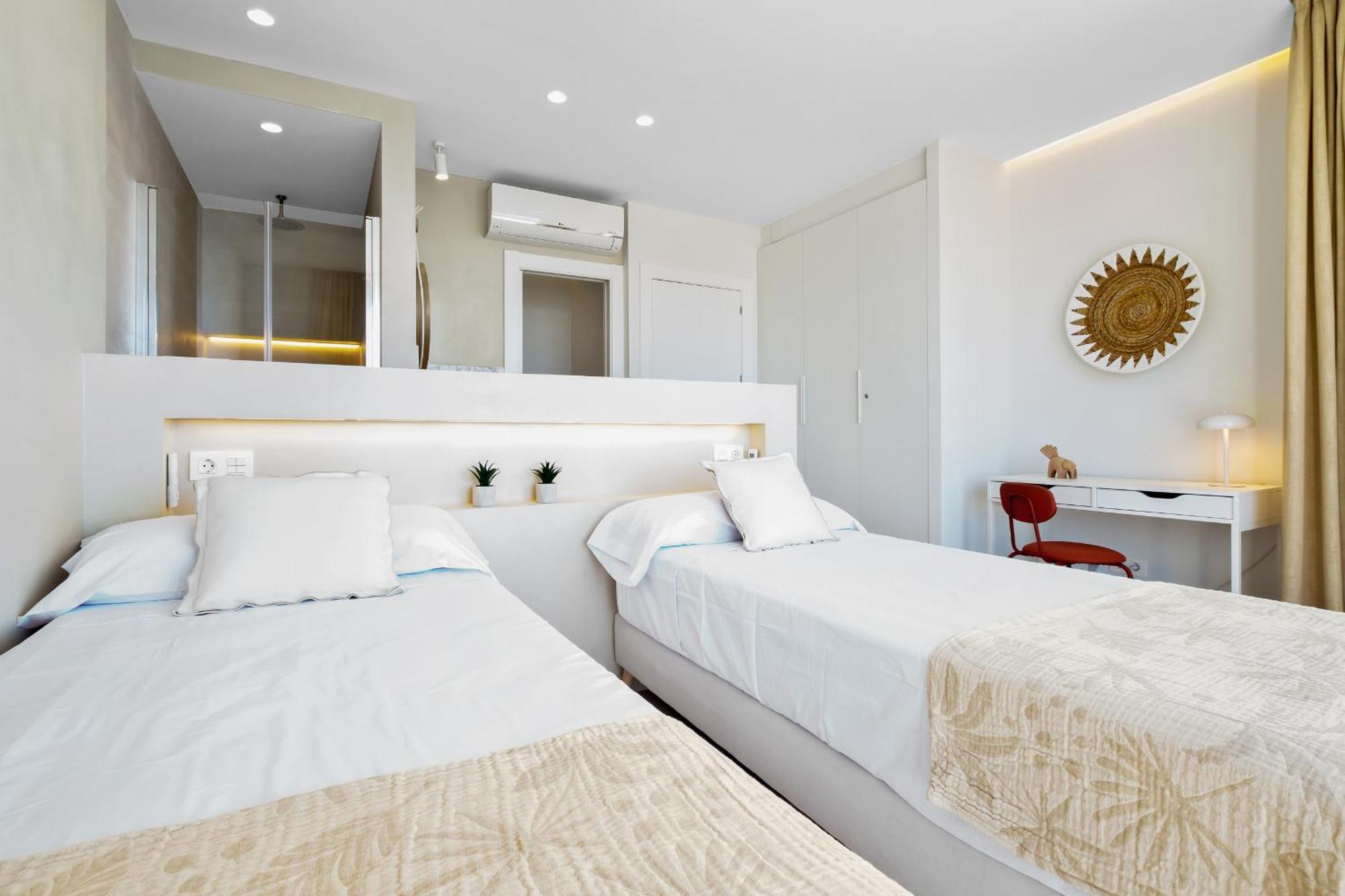 Santa Clara Modern & Exclusive Seafront Apartment Torremolinos Exteriér fotografie
