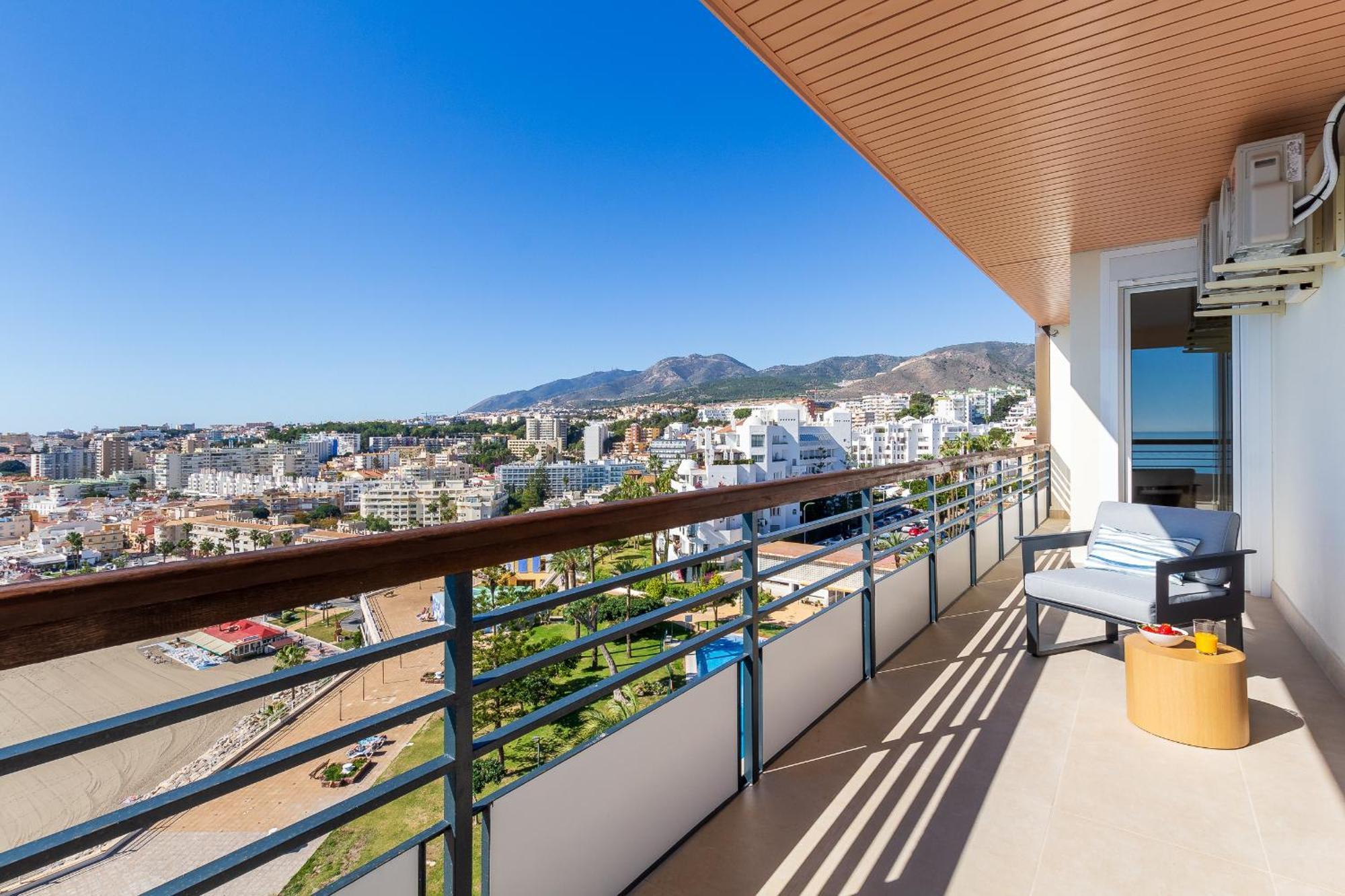 Santa Clara Modern & Exclusive Seafront Apartment Torremolinos Exteriér fotografie